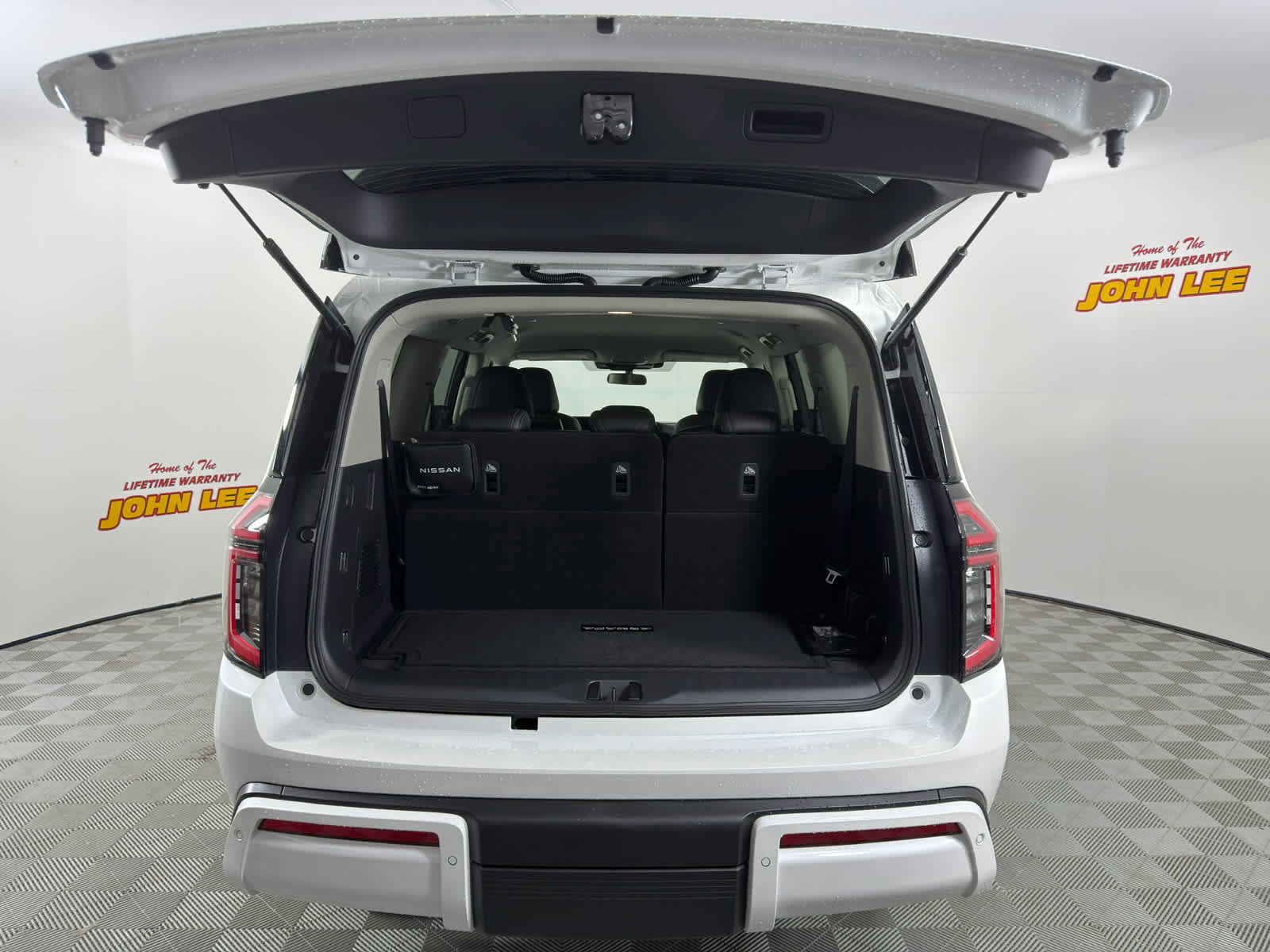 New 2026 Nissan Armada SV image 5