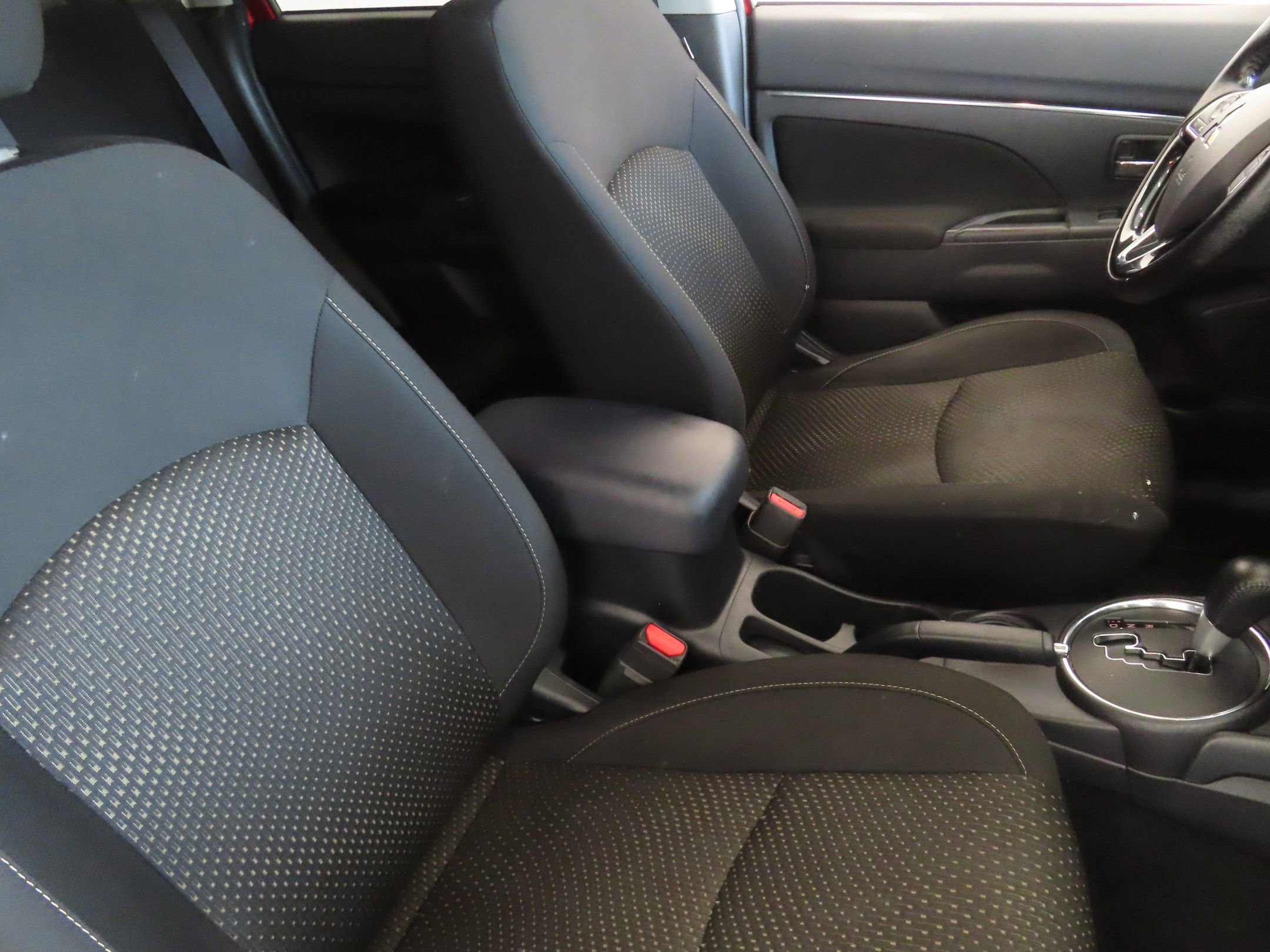 Used 2016 Mitsubishi Outlander Sport ES FWD image 26