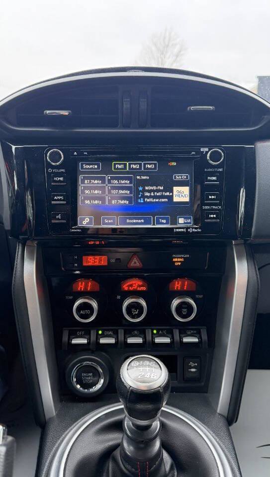 Used 2017 Subaru BRZ Limited w/ Performance Package image 17