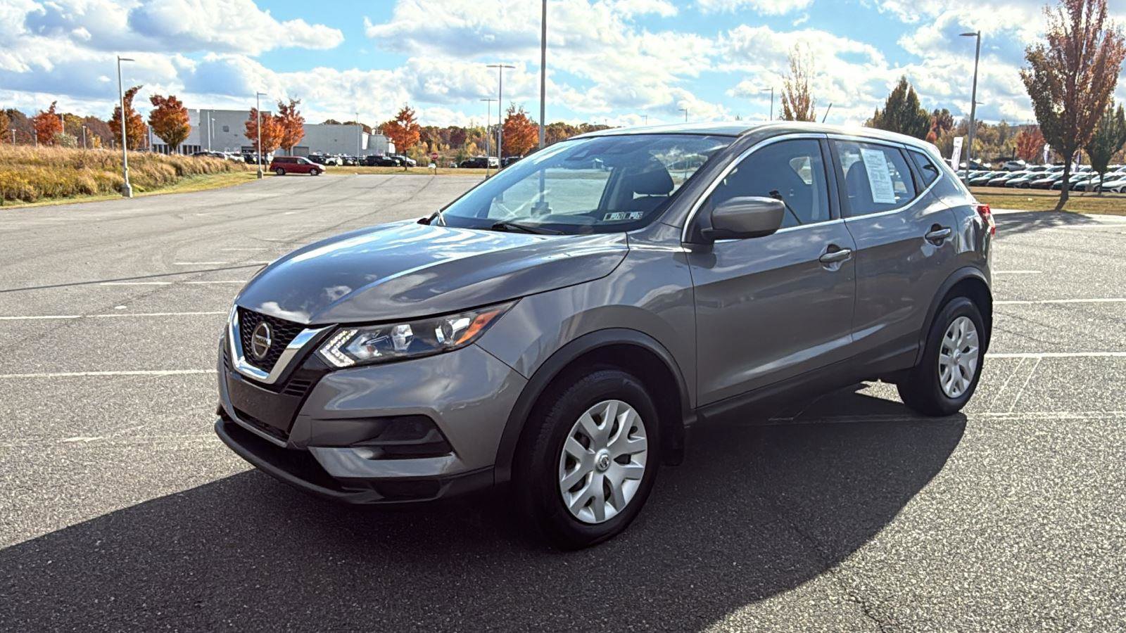Used 2020 Nissan Rogue Sport S image 14