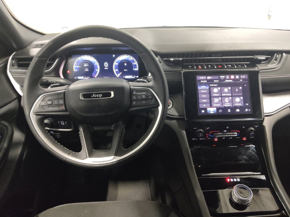 Used 2023 Jeep Grand Cherokee Altitude AWD/4WD image 22