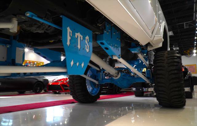 Used 2021 Chevrolet Silverado 2500 High Country AWD/4WD image 12