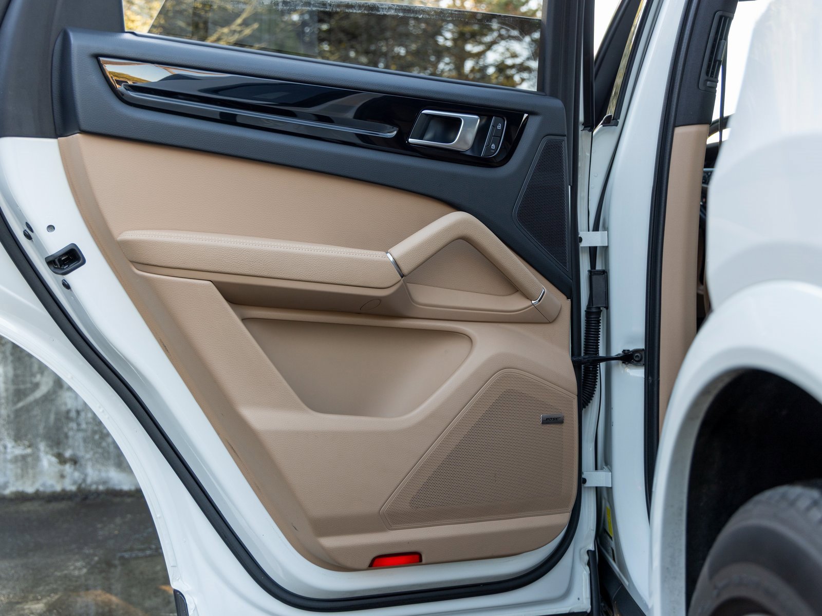 Certified 2023 Porsche Cayenne S image 38