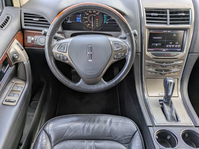 Used 2014 Lincoln MKX AWD w/ Equipment Group 102A image 16
