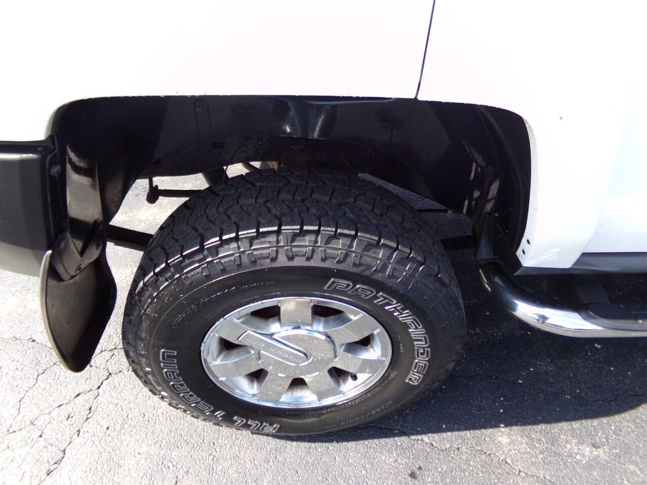 Used 2009 HUMMER H3 Luxury AWD/4WD image 21