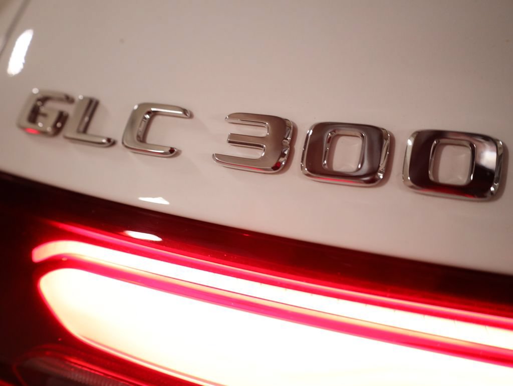 Certified 2024 Mercedes-Benz GLC 300 4MATIC image 61