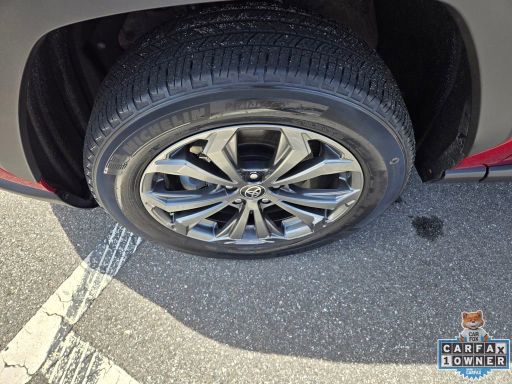Used 2022 Toyota RAV4 XLE Premium AWD/4WD image 15