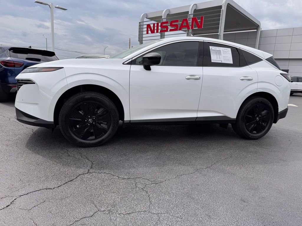 Used 2025 Nissan Murano SV AWD/4WD image 2