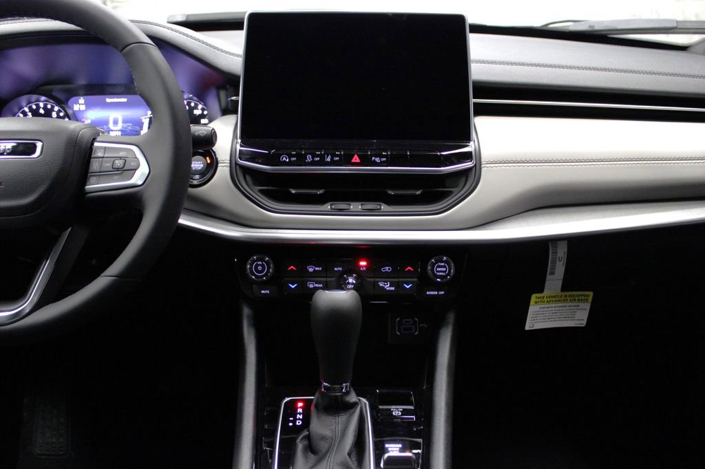 New 2026 Jeep Compass Limited image 13