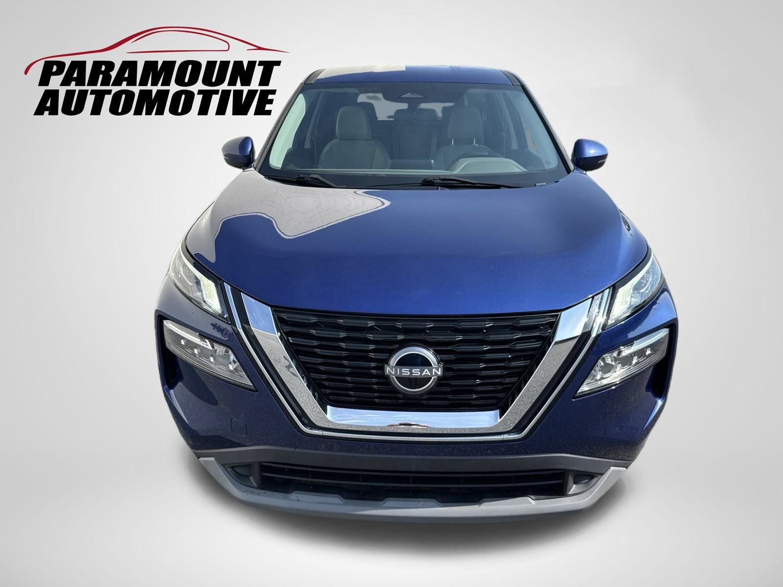 Used 2023 Nissan Rogue SV FWD image 2