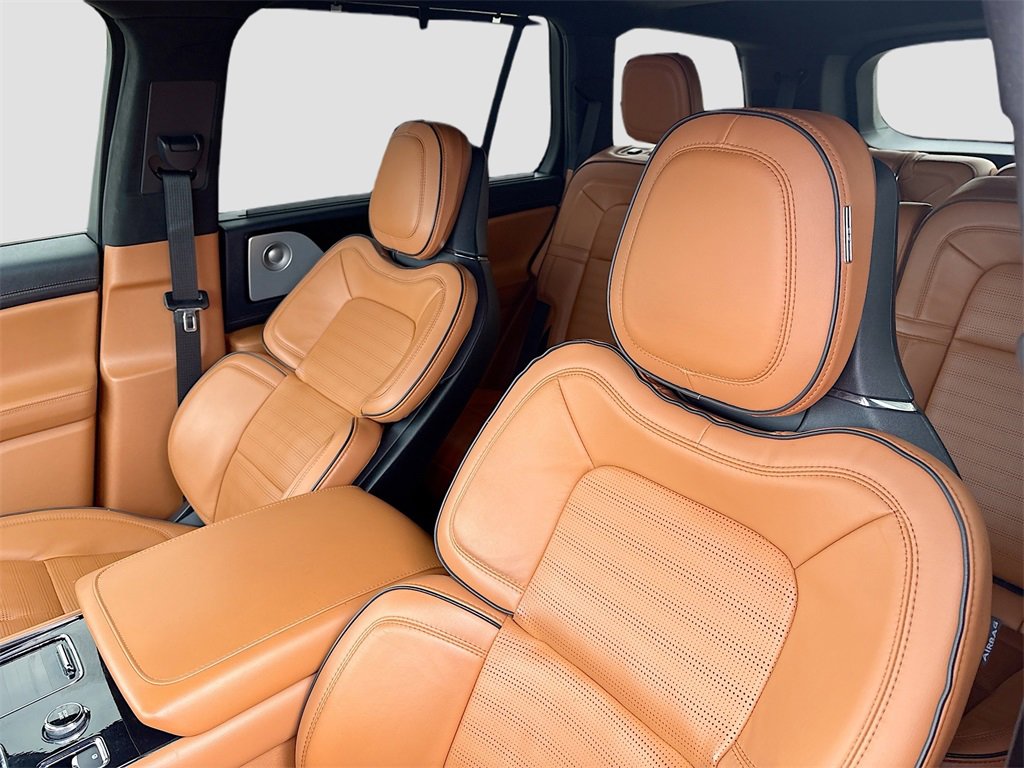 Used 2025 Lincoln Aviator Black Label w/ Jet Appearance Package image 22