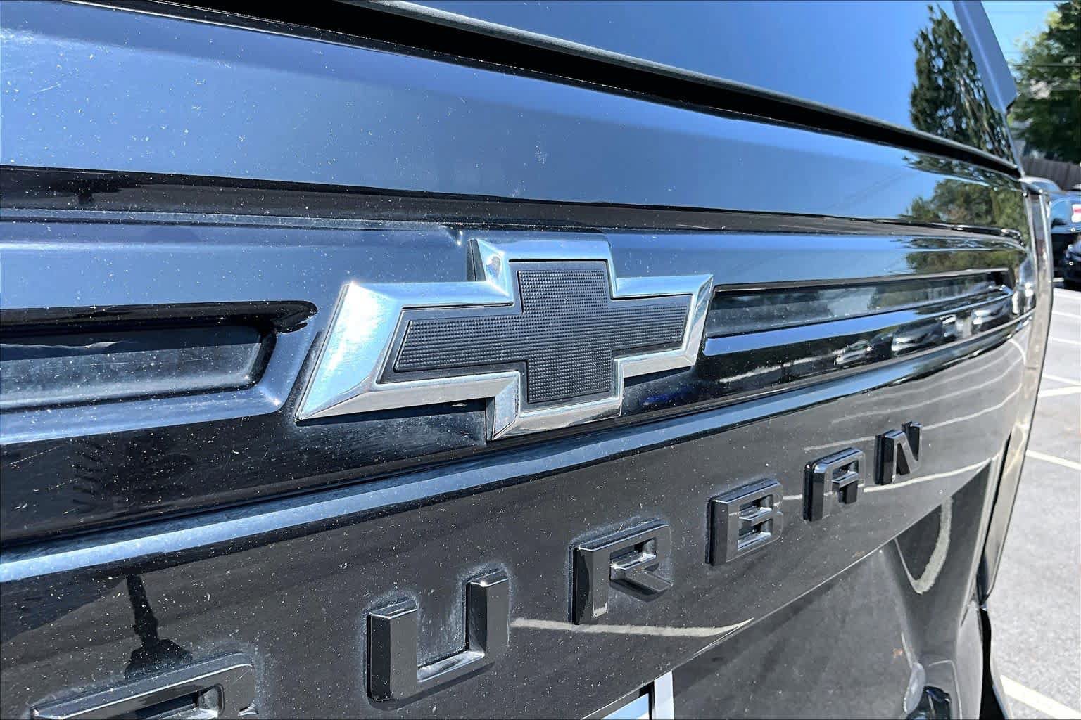Used 2023 Chevrolet Suburban Z71 w/ Off-Road Capability Package AWD/4WD image 31
