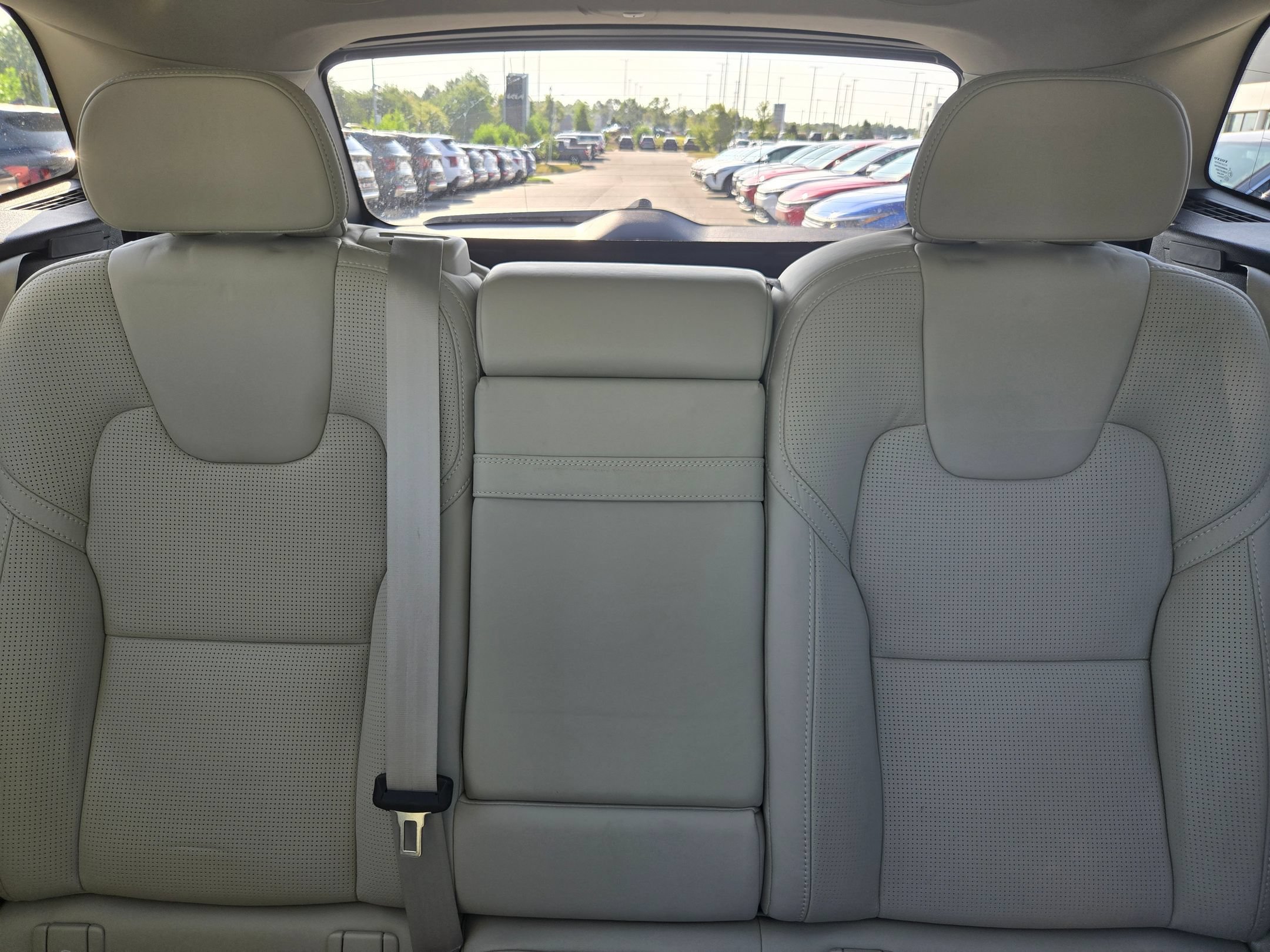 Used 2021 Volvo XC60 T5 Inscription w/ Protection Package Premier FWD image 13