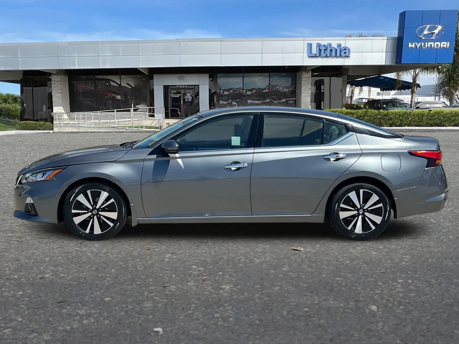 Used 2021 Nissan Altima 2.5 SL FWD image 6