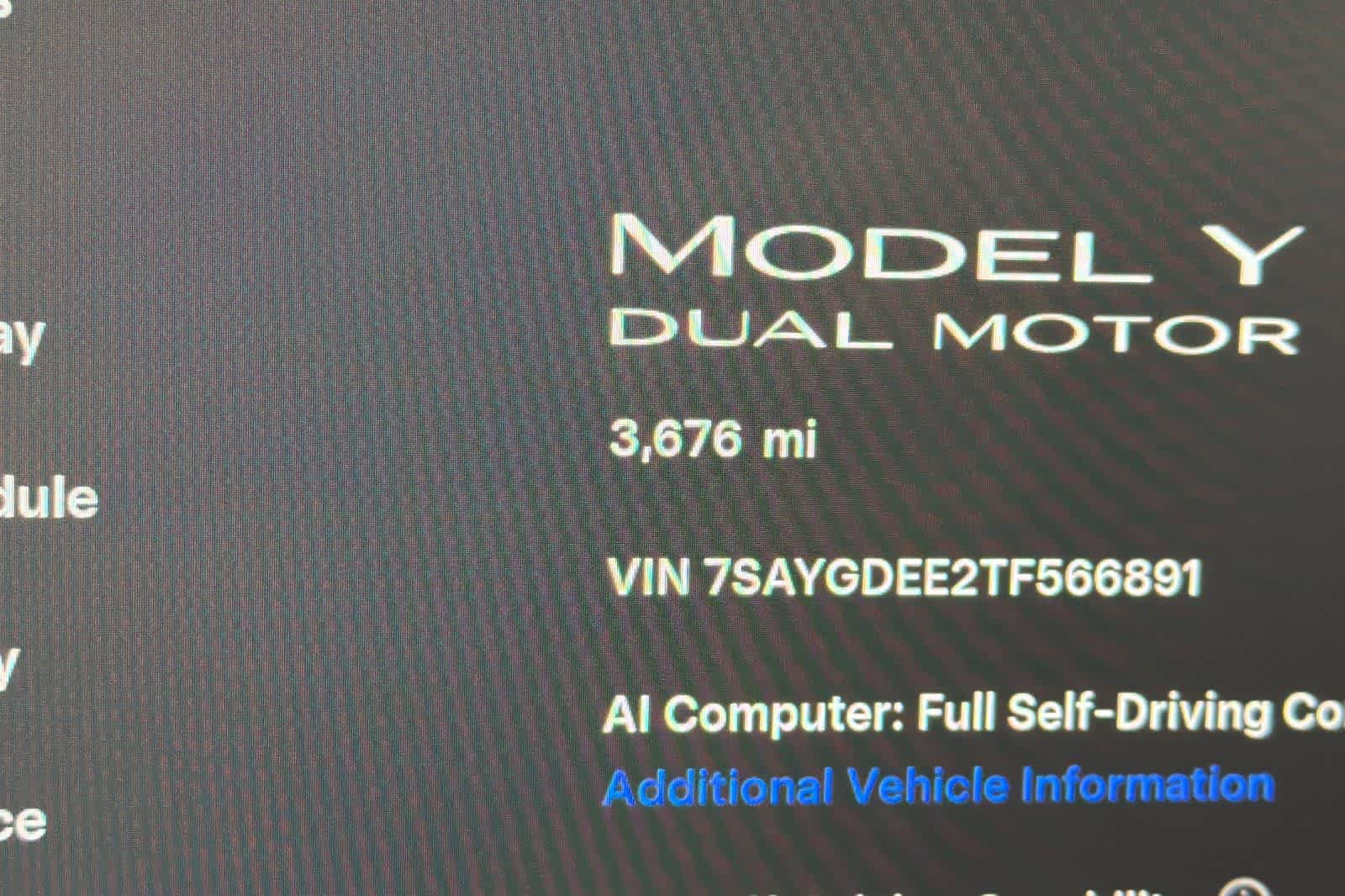 Used 2026 Tesla Model Y AWD image 25