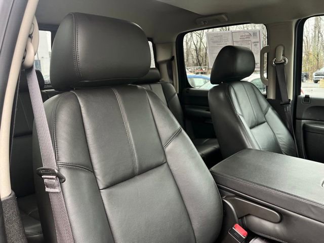 Used 2014 Chevrolet Silverado 3500 LT w/ Interior Plus Package image 26