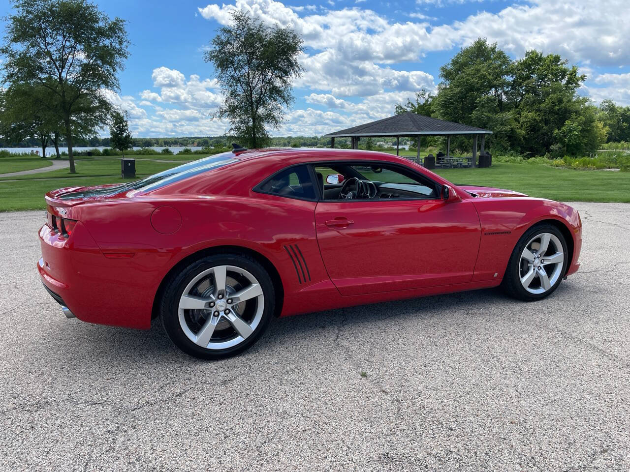 Used 2010 Chevrolet Camaro SS w/ LPO, Ground Effects Package RWD image 51