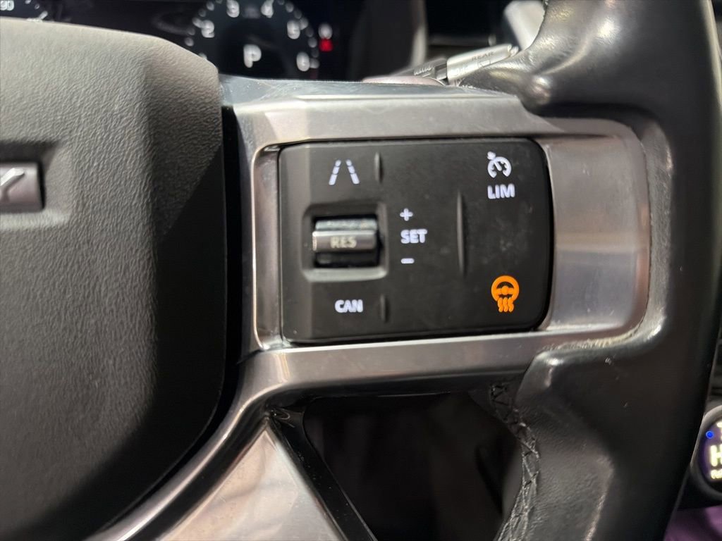 Used 2021 Land Rover Discovery S image 14