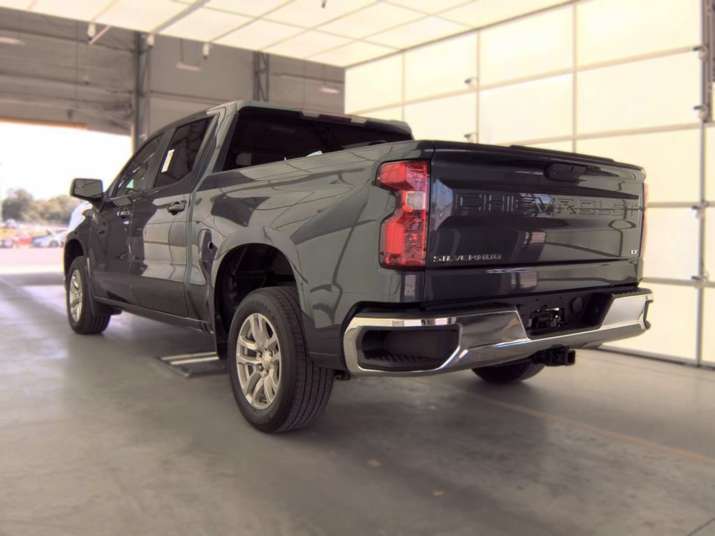 Used 2021 Chevrolet Silverado 1500 LT RWD image 4