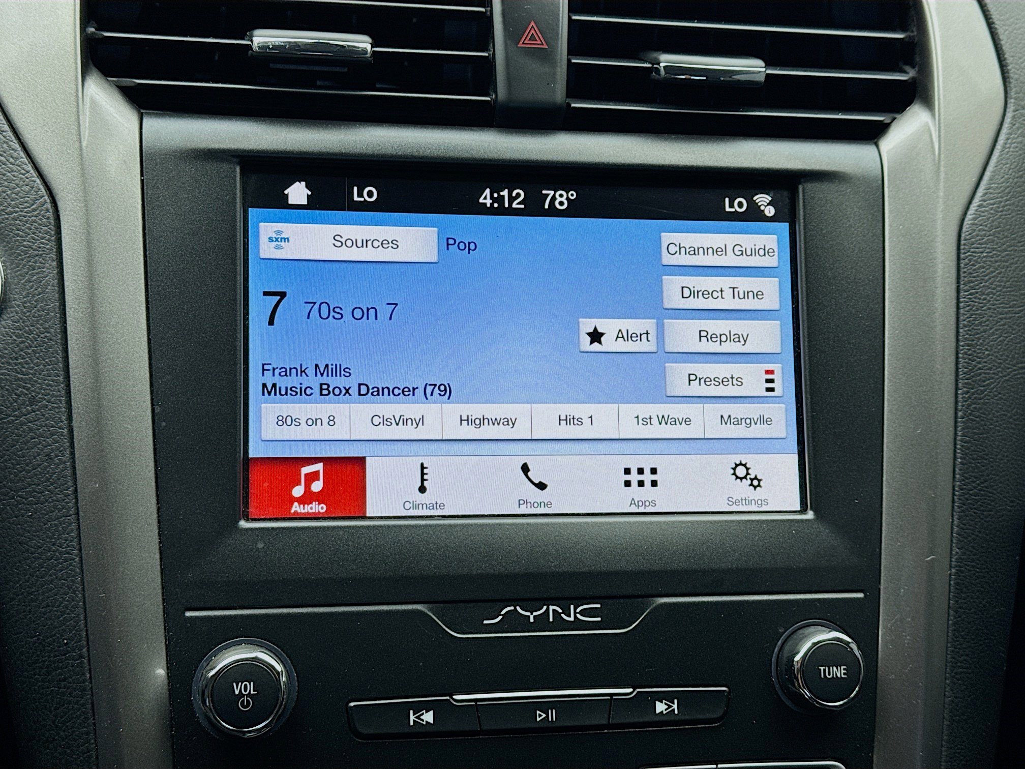 Used 2019 Ford Fusion SE image 11