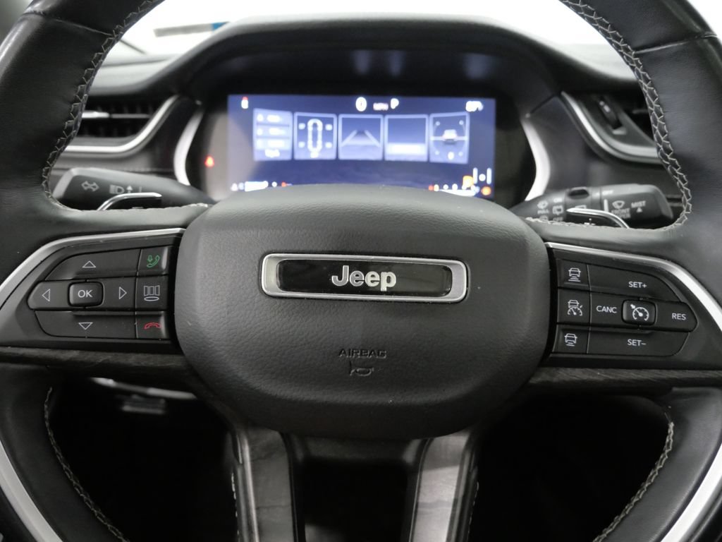 Used 2021 Jeep Grand Cherokee L Limited w/ Trailer Tow Group (B) AWD/4WD image 17