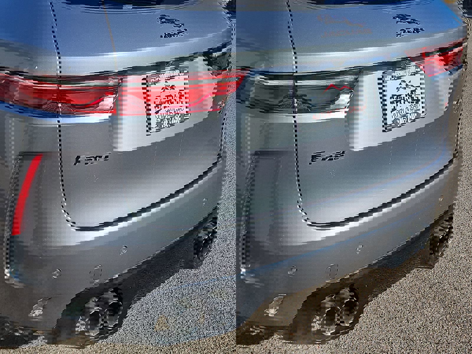 Used 2023 Jaguar F-PACE SVR image 21