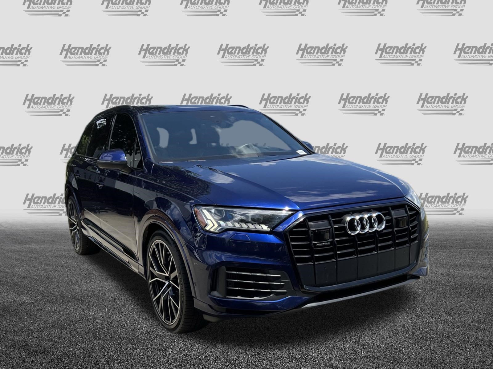 Used 2020 Audi Q7 3.0T Prestige w/ Prestige Package AWD/4WD image 2
