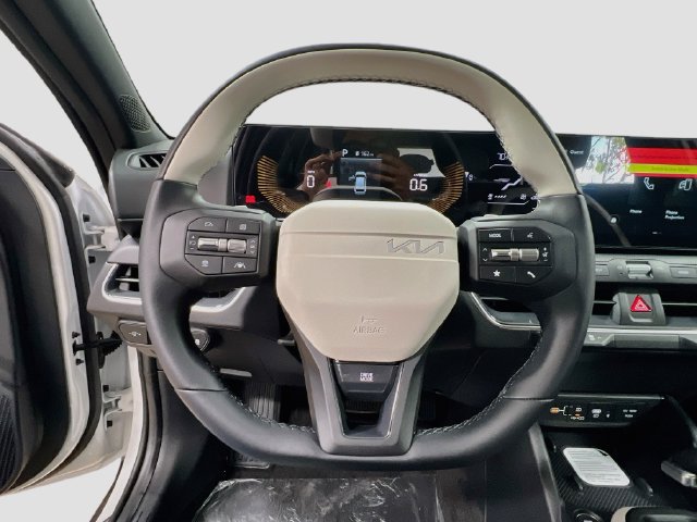 New 2026 Kia K4 GT-Line FWD image 11