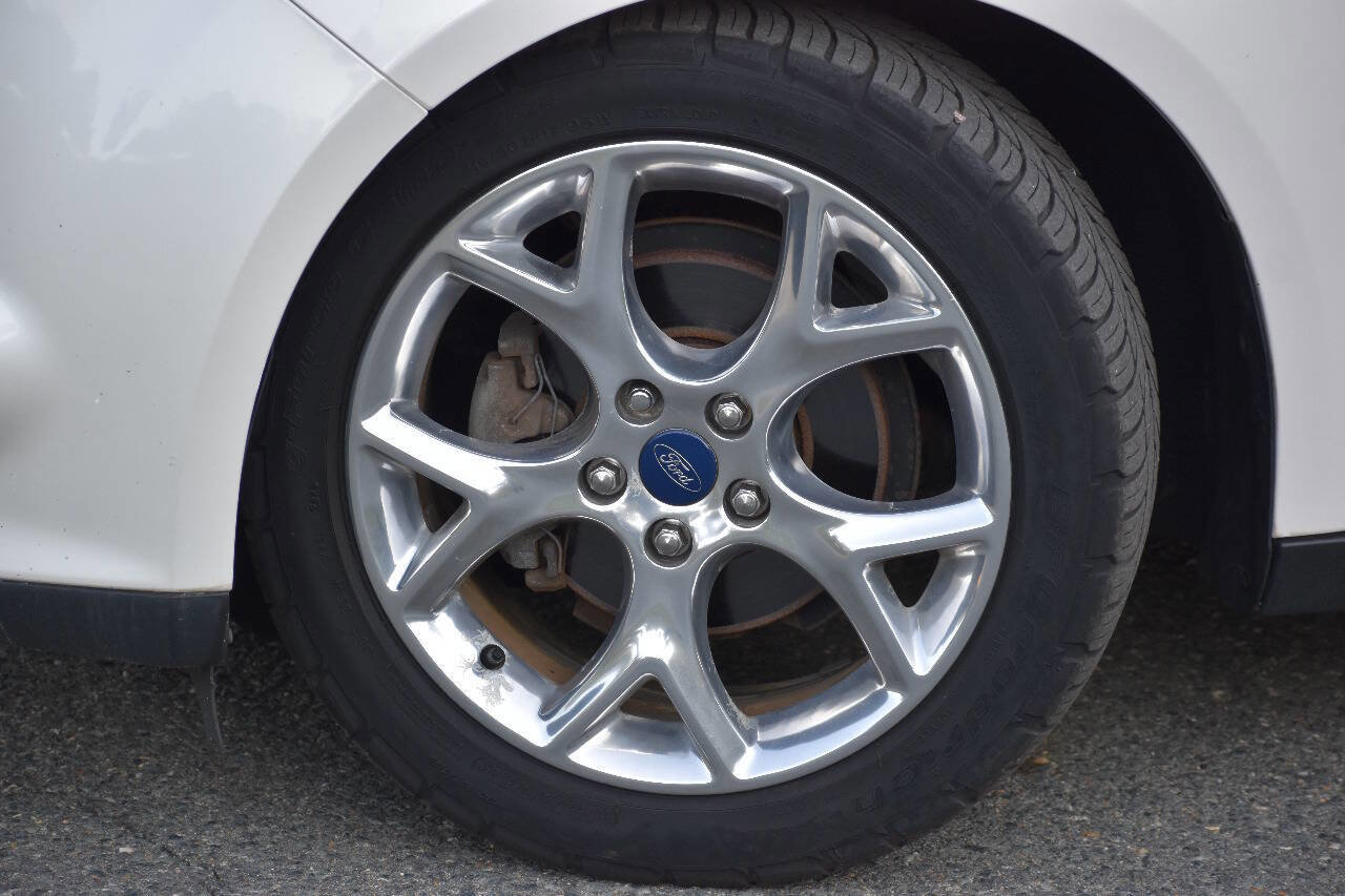 Used 2014 Ford Focus Titanium image 37