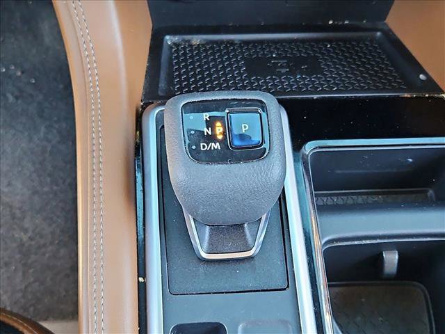 Used 2022 Nissan Pathfinder Platinum w/ Cargo Package image 12