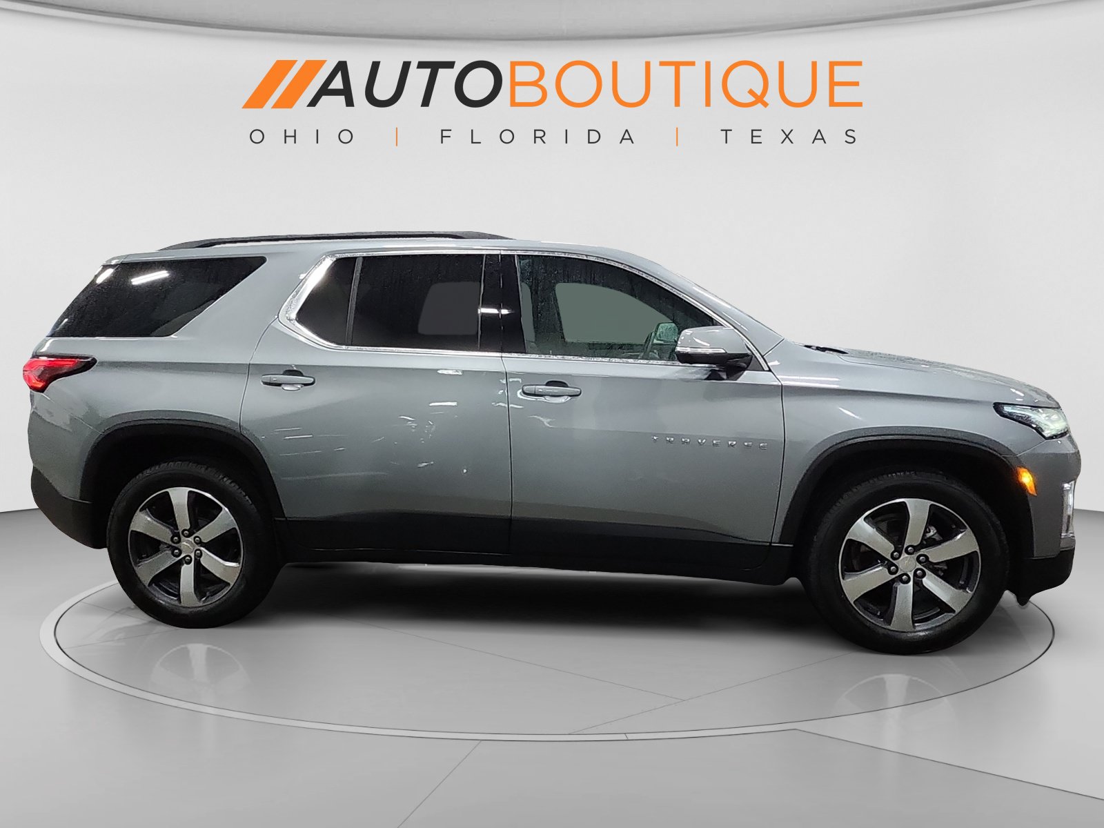 Used 2023 Chevrolet Traverse LT w/ LT Premium Package AWD/4WD image 6