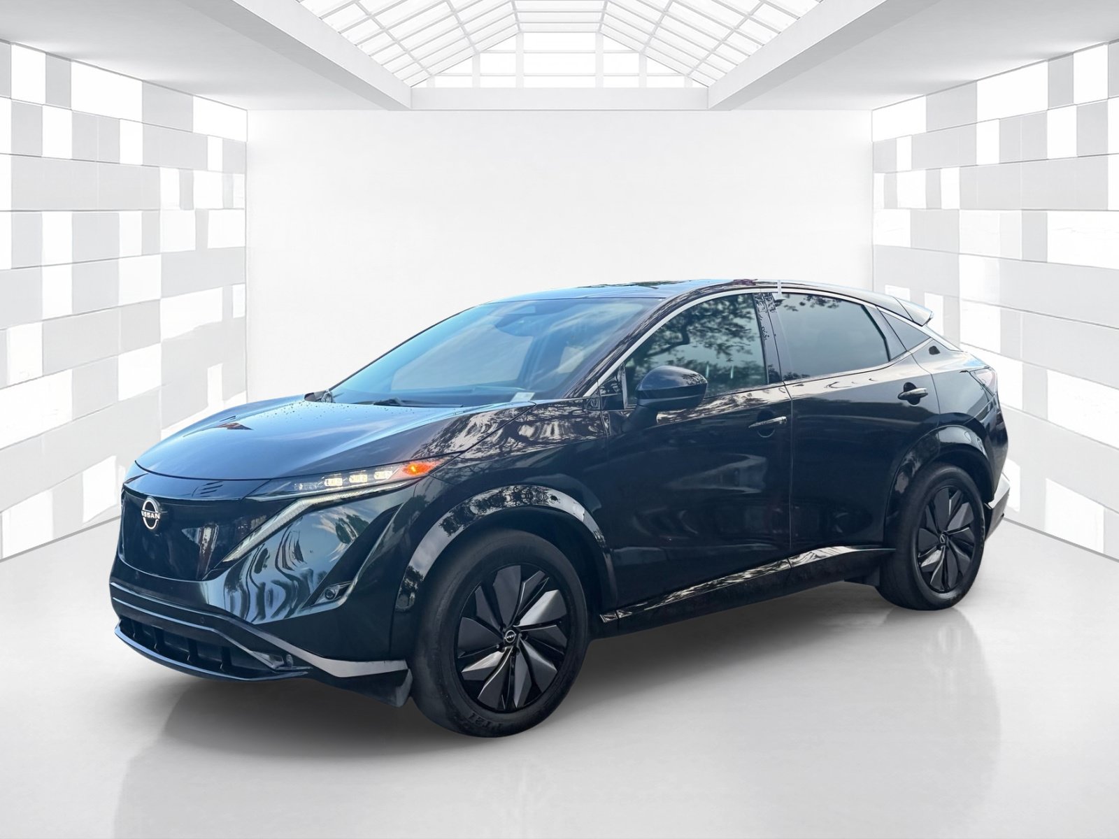 Certified 2024 Nissan Ariya FWD image 3