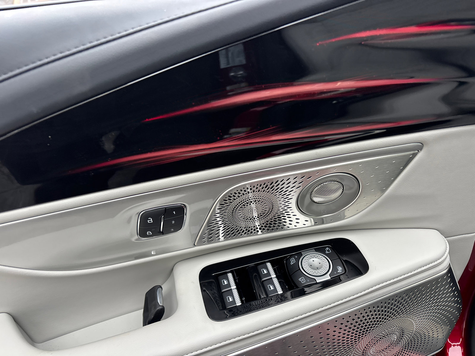 New 2026 Lincoln Nautilus Reserve AWD/4WD image 12