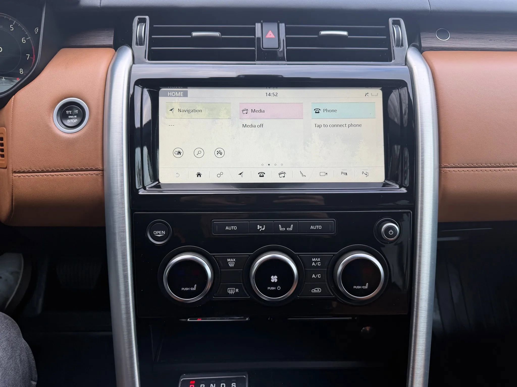 Used 2019 Land Rover Discovery HSE Luxury image 25