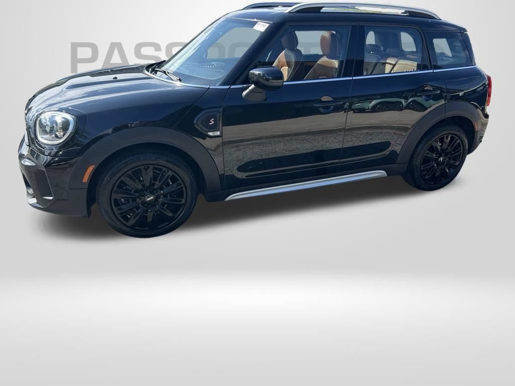 Used 2023 MINI Cooper Countryman S w/ Signature Upholstery Package AWD/4WD image 2