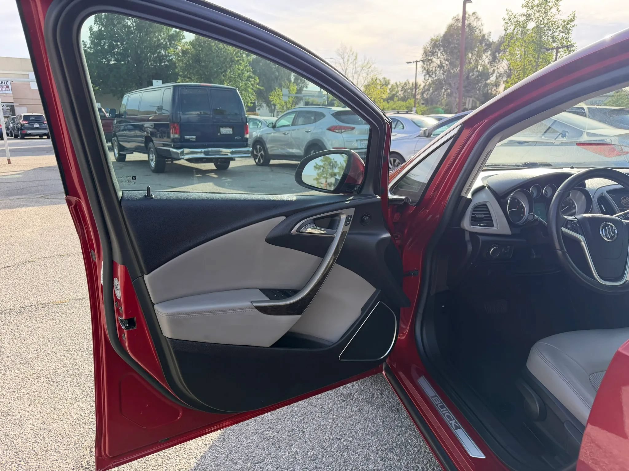 Used 2015 Buick Verano FWD image 9