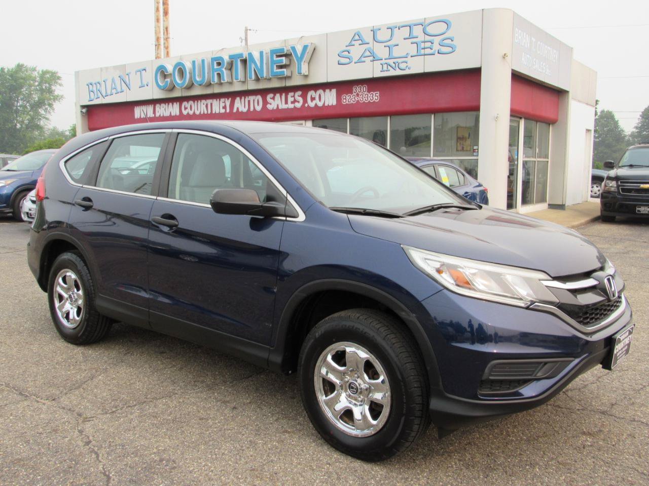 Used 2015 Honda CR-V LX image 2