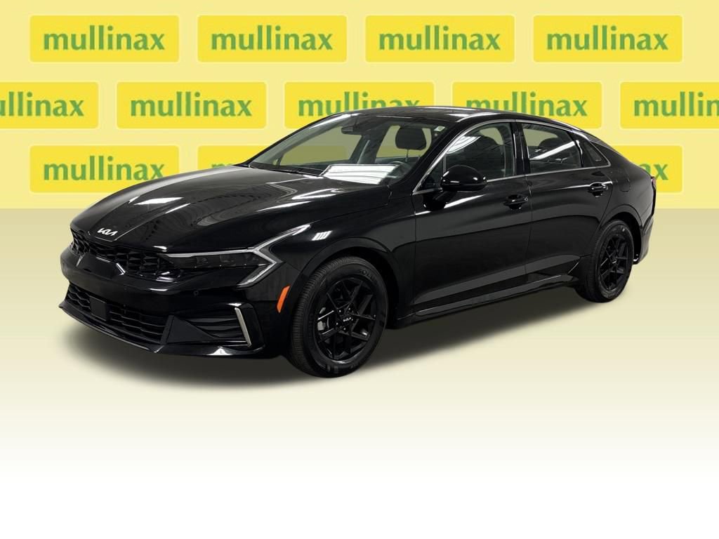 Used 2025 Kia K5 LXS image 6