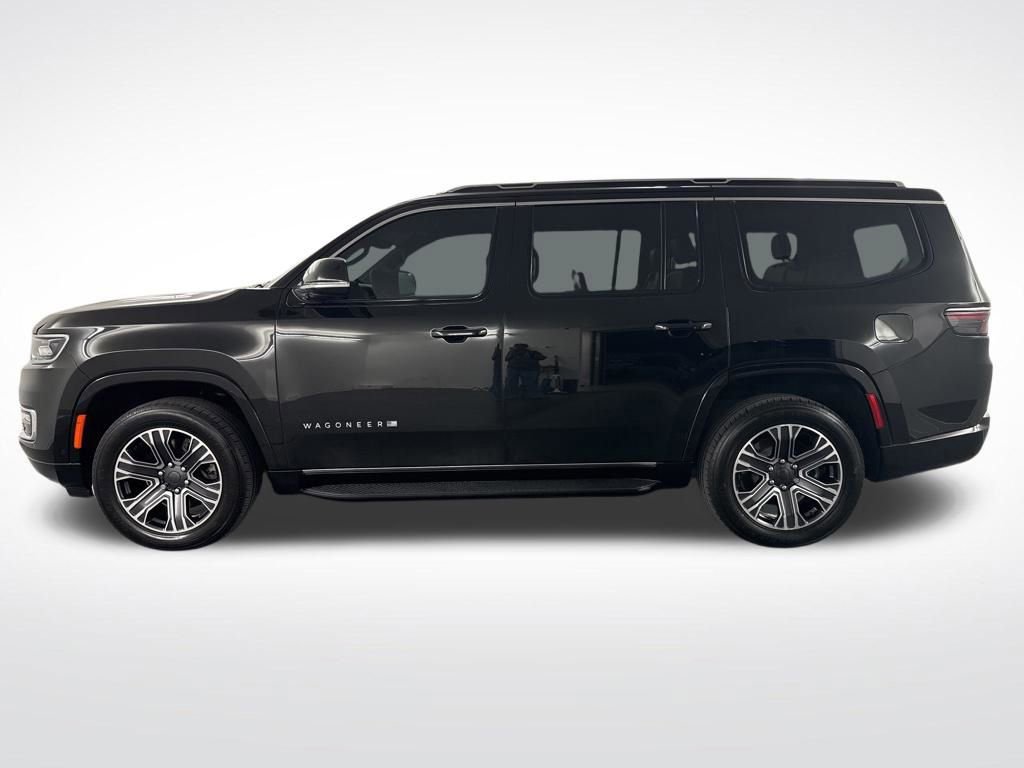 Used 2023 Jeep Wagoneer 4WD w/ Premium Group I image 5