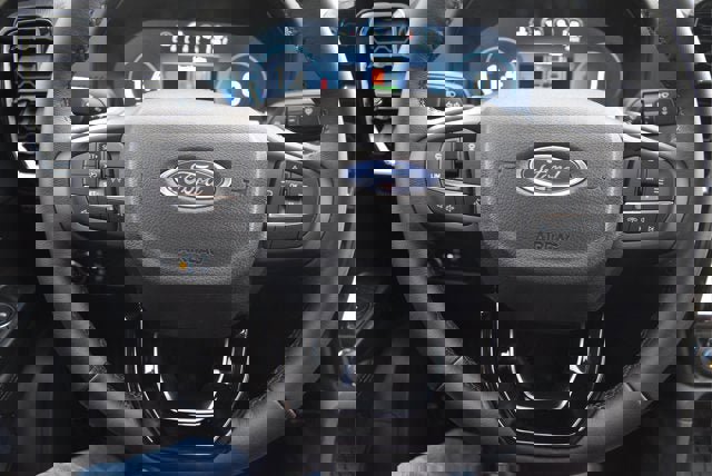 New 2025 Ford Ranger Lariat w/ Black Appearance Package image 7