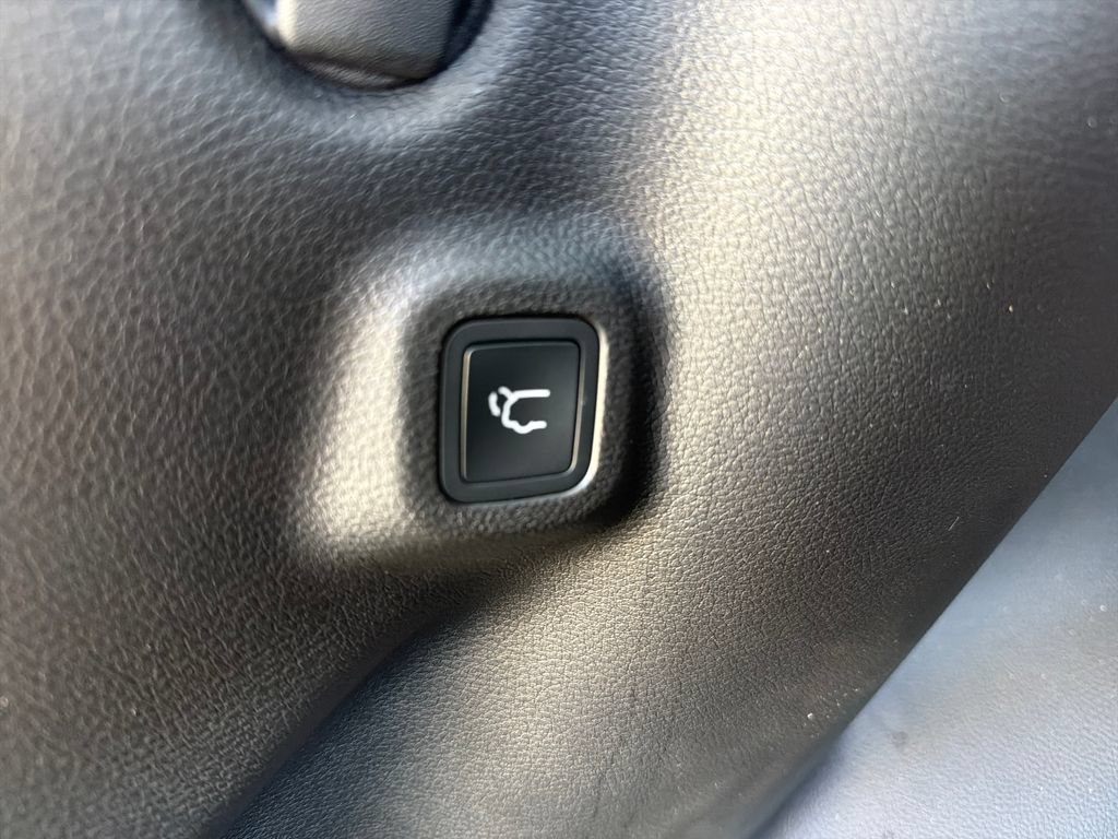 Used 2026 Jeep Compass Limited AWD/4WD image 35