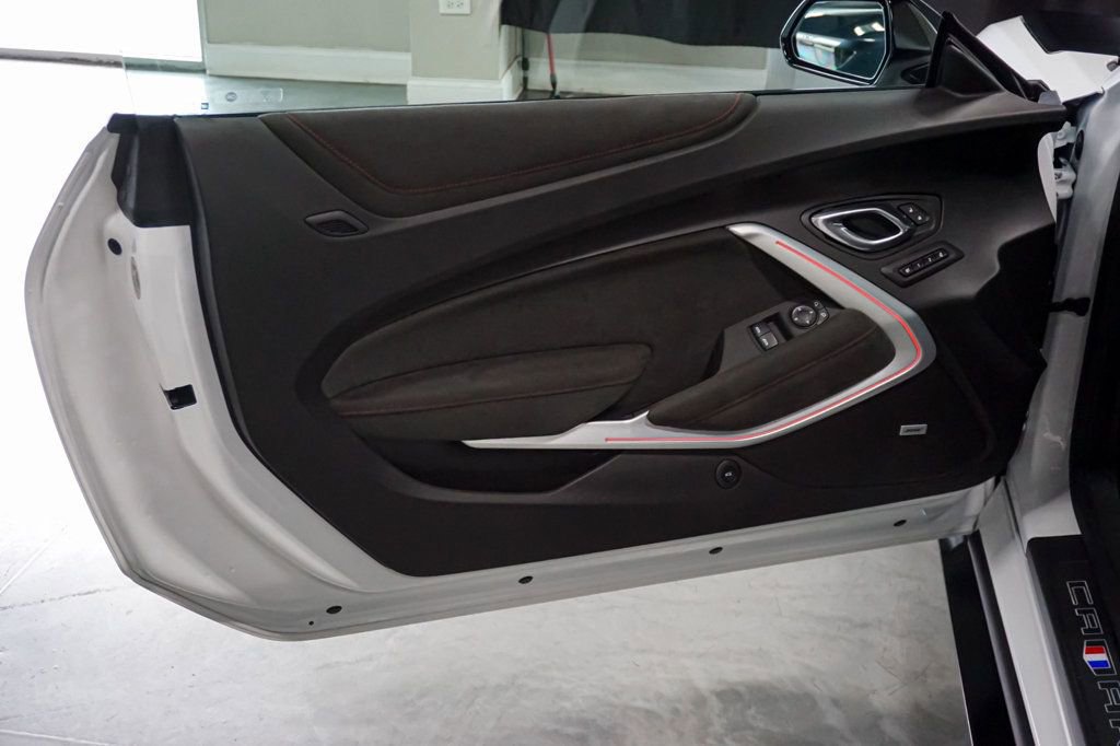 Used 2020 Chevrolet Camaro ZL1 image 19