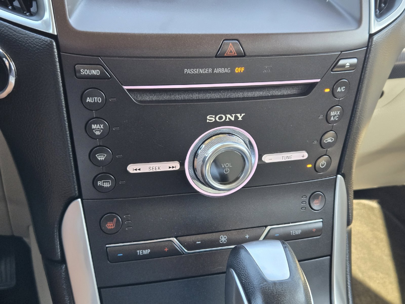Used 2017 Ford Edge Titanium w/ Technology Package FWD image 21