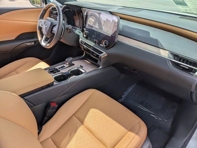 Used 2024 Lexus RX 350 w/ Convenience Package image 30