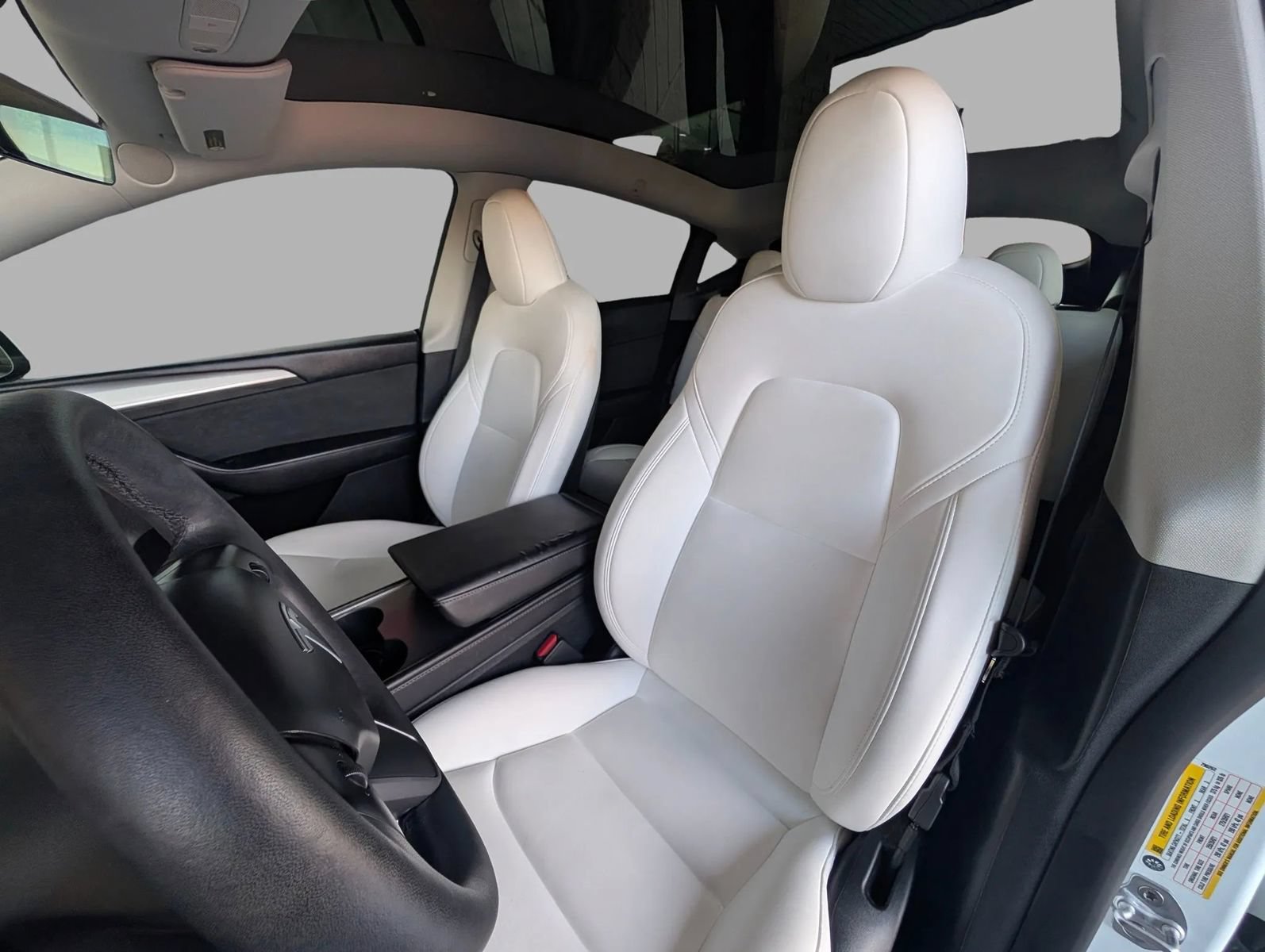 Used 2023 Tesla Model Y Performance AWD/4WD image 19