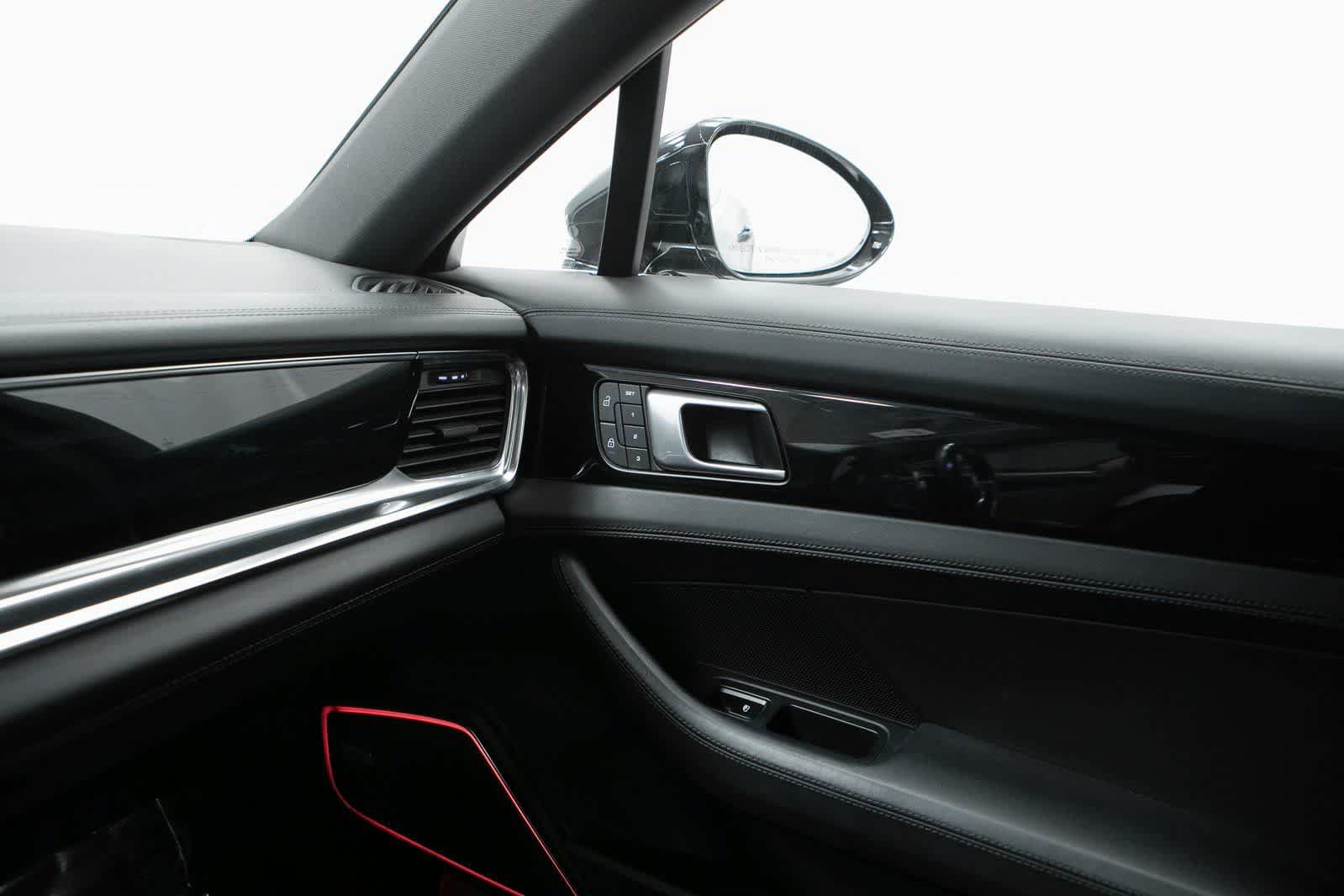 Certified 2022 Porsche Panamera 4S AWD/4WD image 24