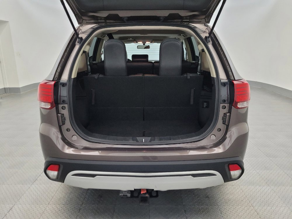 Used 2019 Mitsubishi Outlander LE FWD image 29