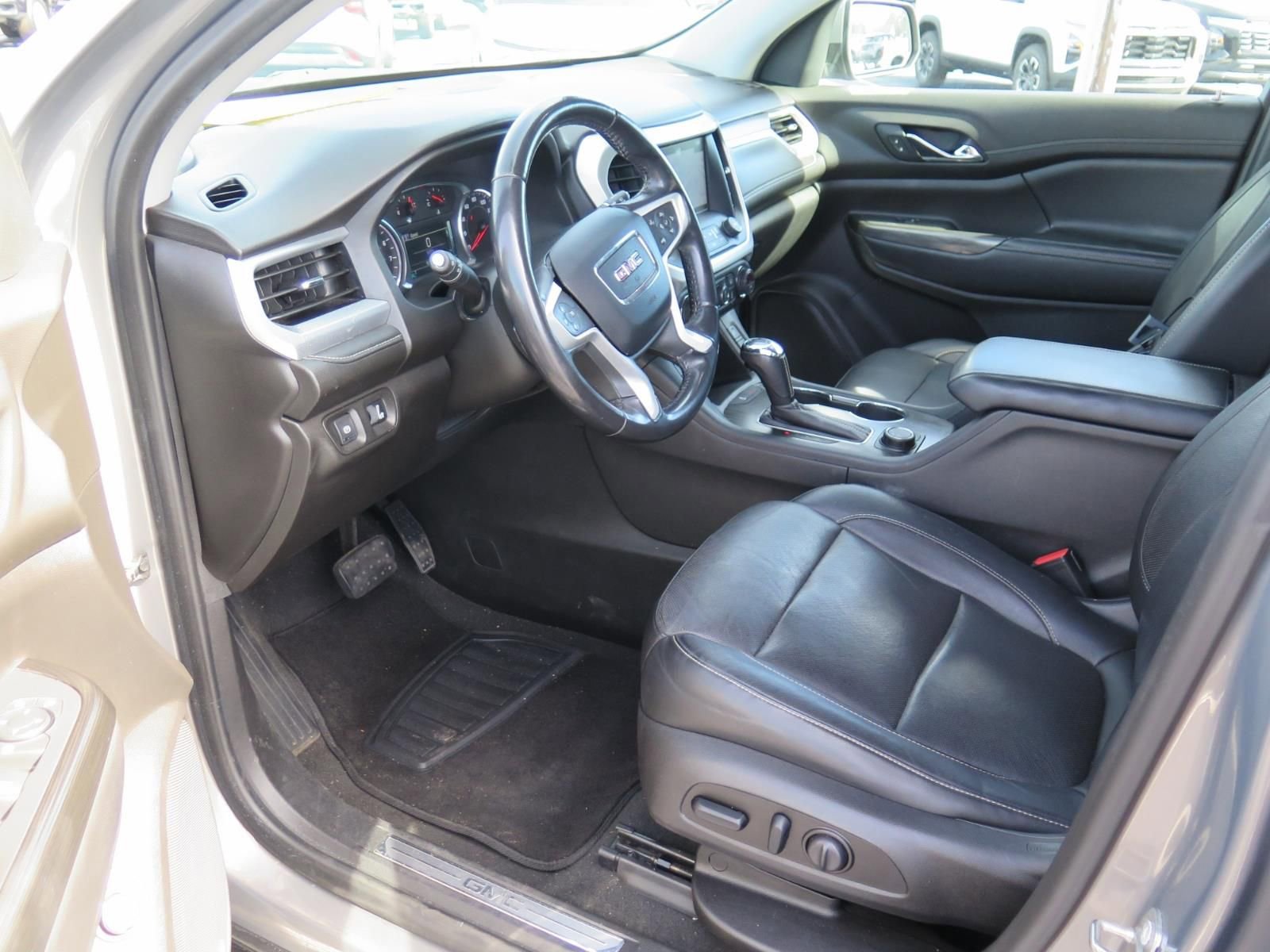Used 2019 GMC Acadia SLT image 10
