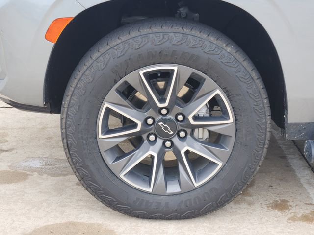 Used 2024 Chevrolet Tahoe Z71 w/ Luxury Package AWD/4WD image 10