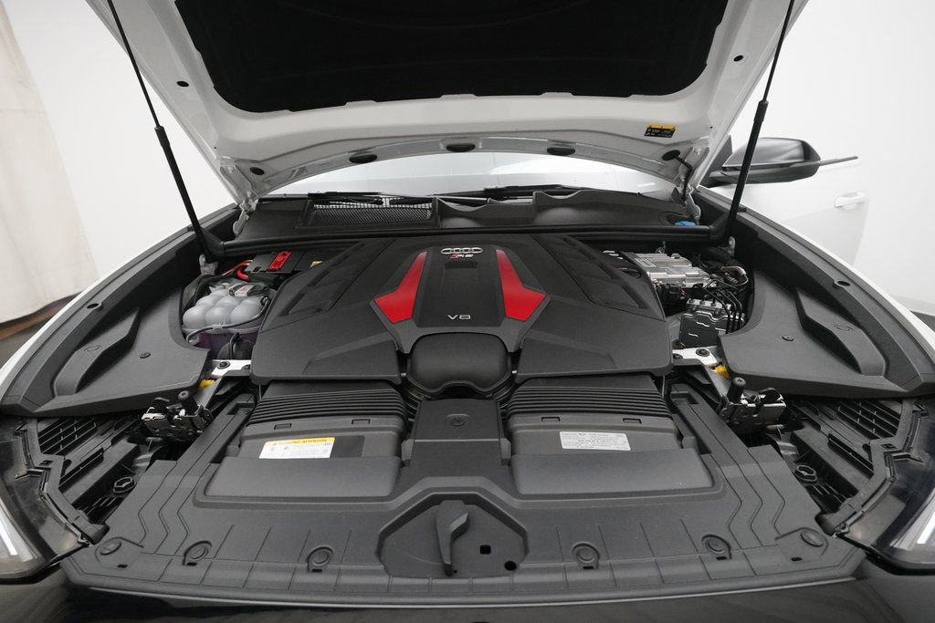 New 2026 Audi RS Q8 performance AWD/4WD image 3